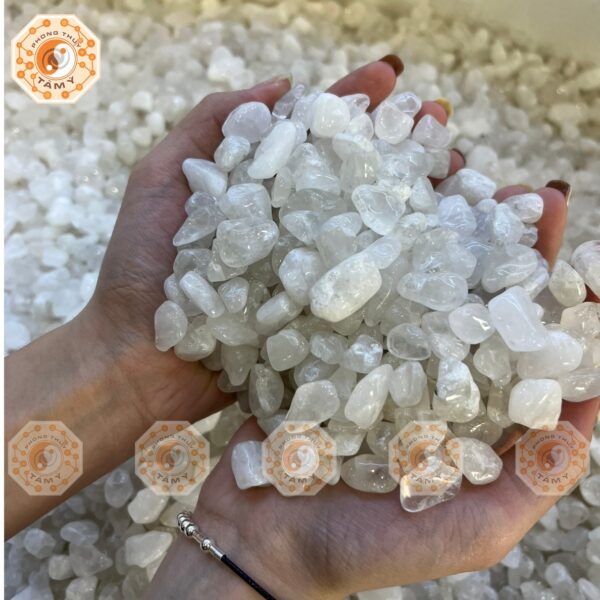 Đá Vụn Thạch Anh Trắng Phong Thủy Mài Bóng