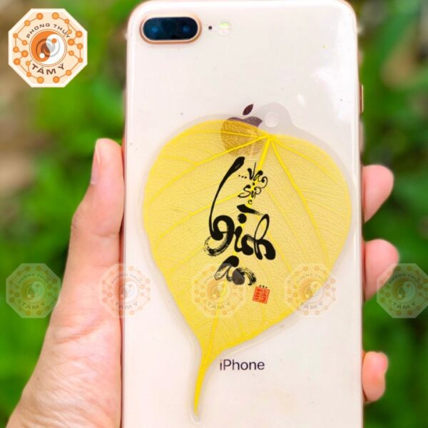 Lá Bồ Đề Chữ Vạn Sự Bình An Màu Vàng